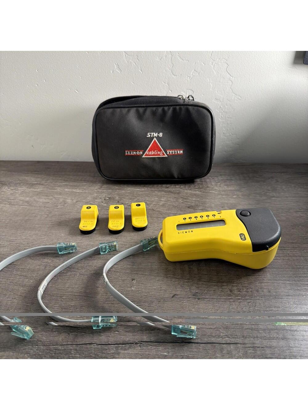 Siemon STM-8 Network Cable Tester with 3 Remotes
